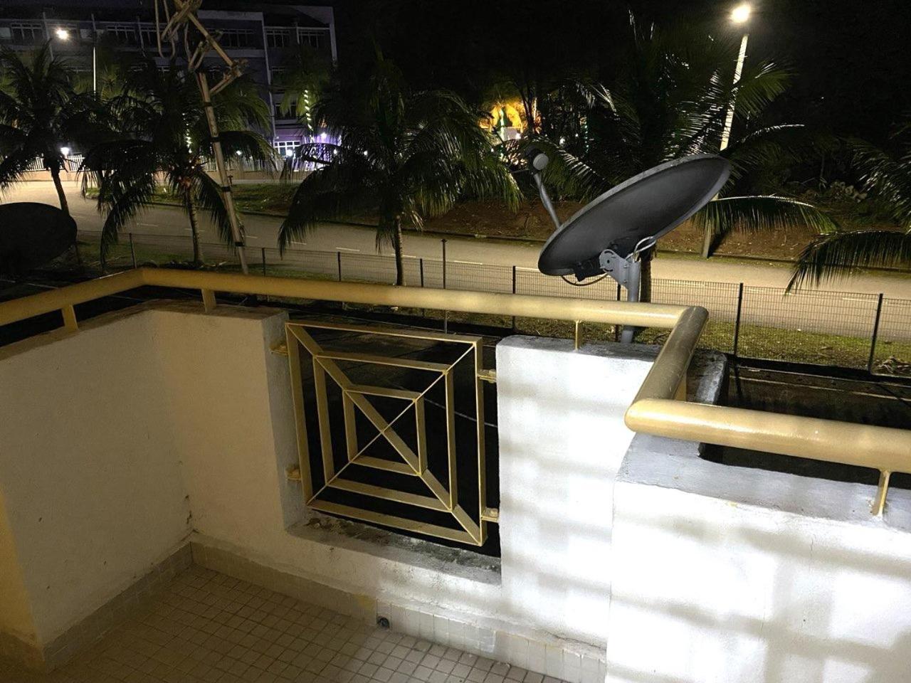 Purnama Homestay At Oceanview Resort Port Dickson Exterior photo